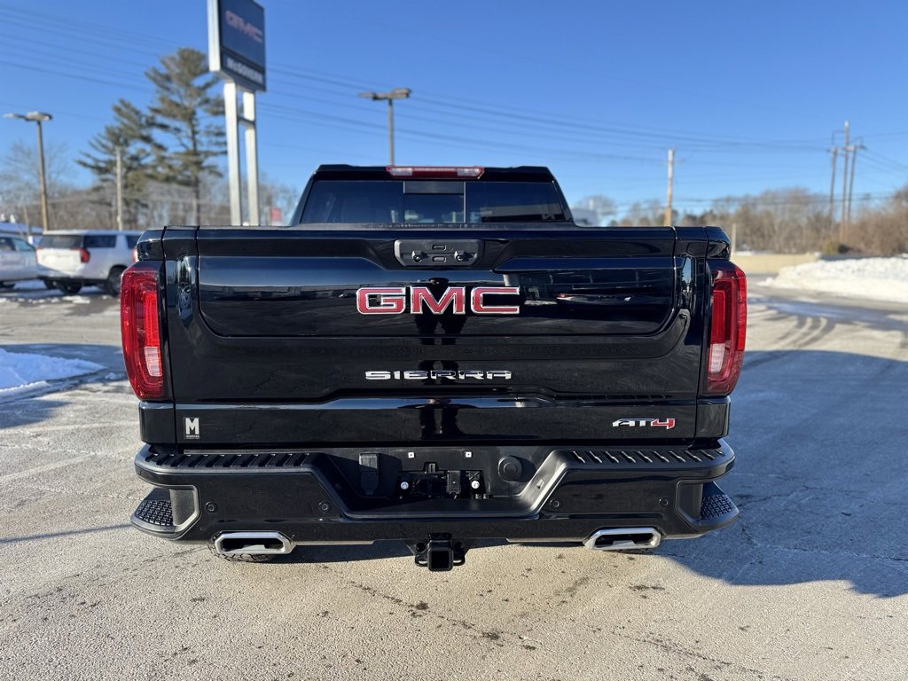 Used 2024 GMC Sierra 1500 AT4 w/ AT4 Premium Package image 5
