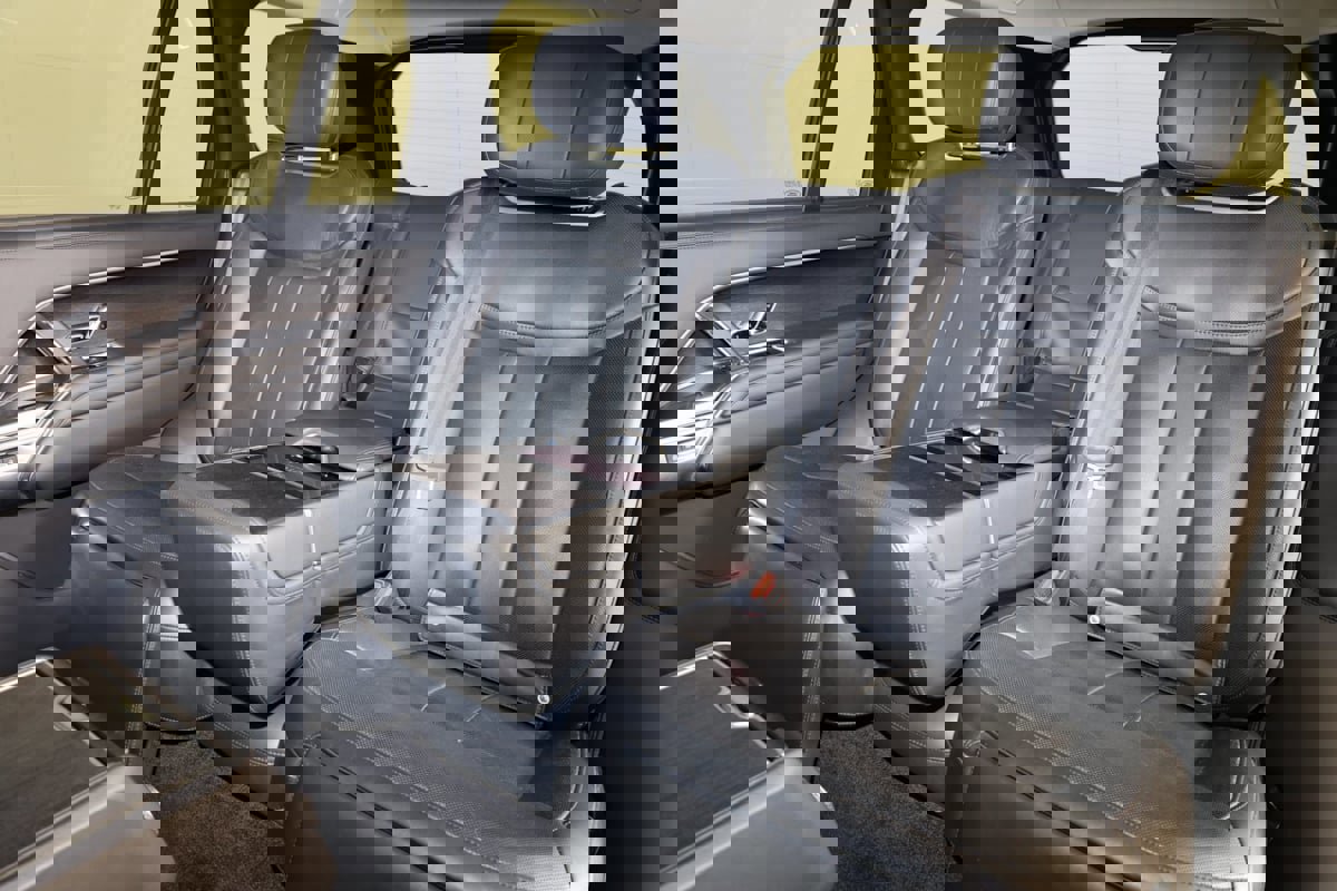 Used 2022 Land Rover Range Rover Long Wheelbase First Edition image 12