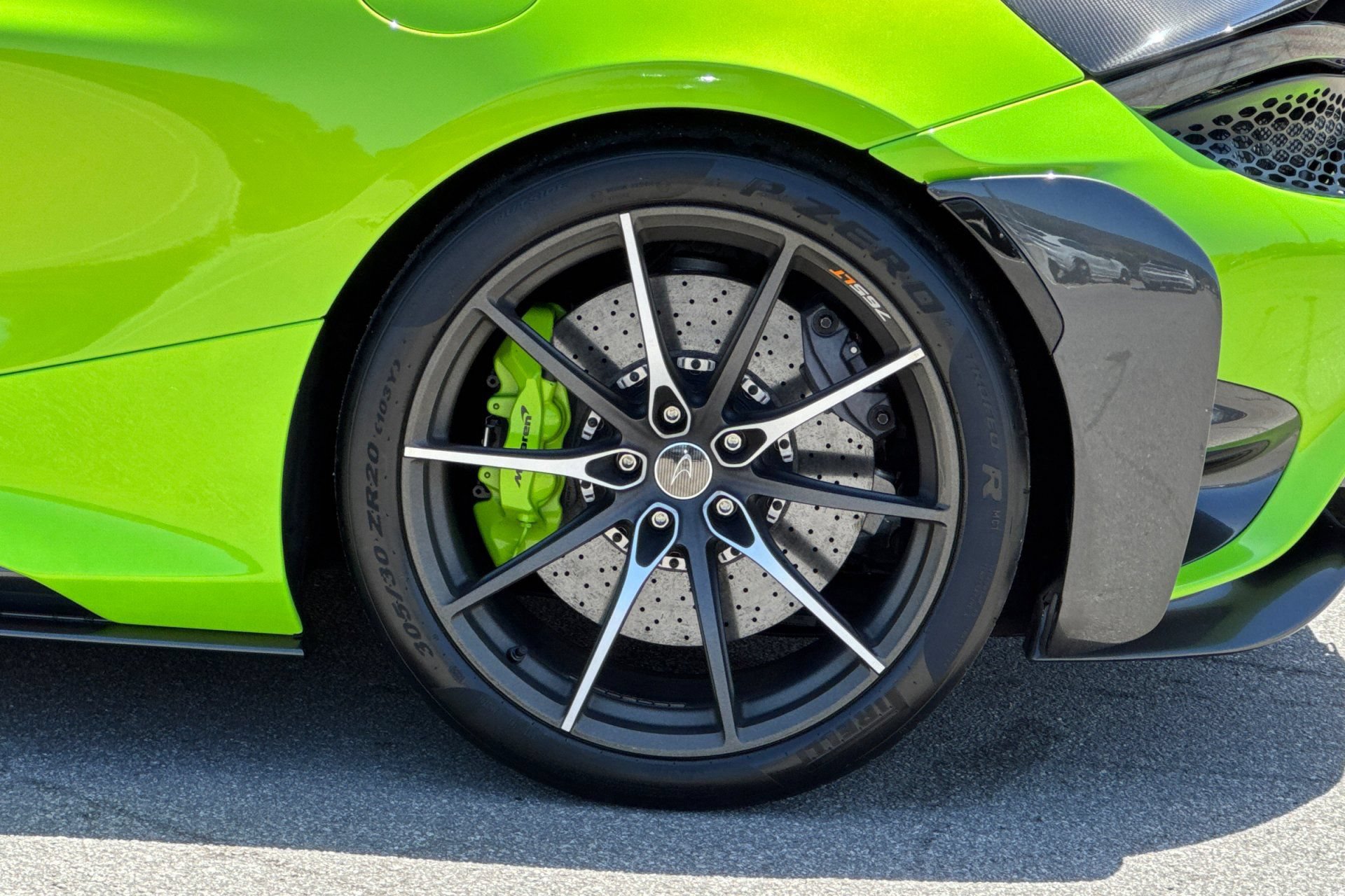 Used 2022 McLaren 765LT RWD image 43