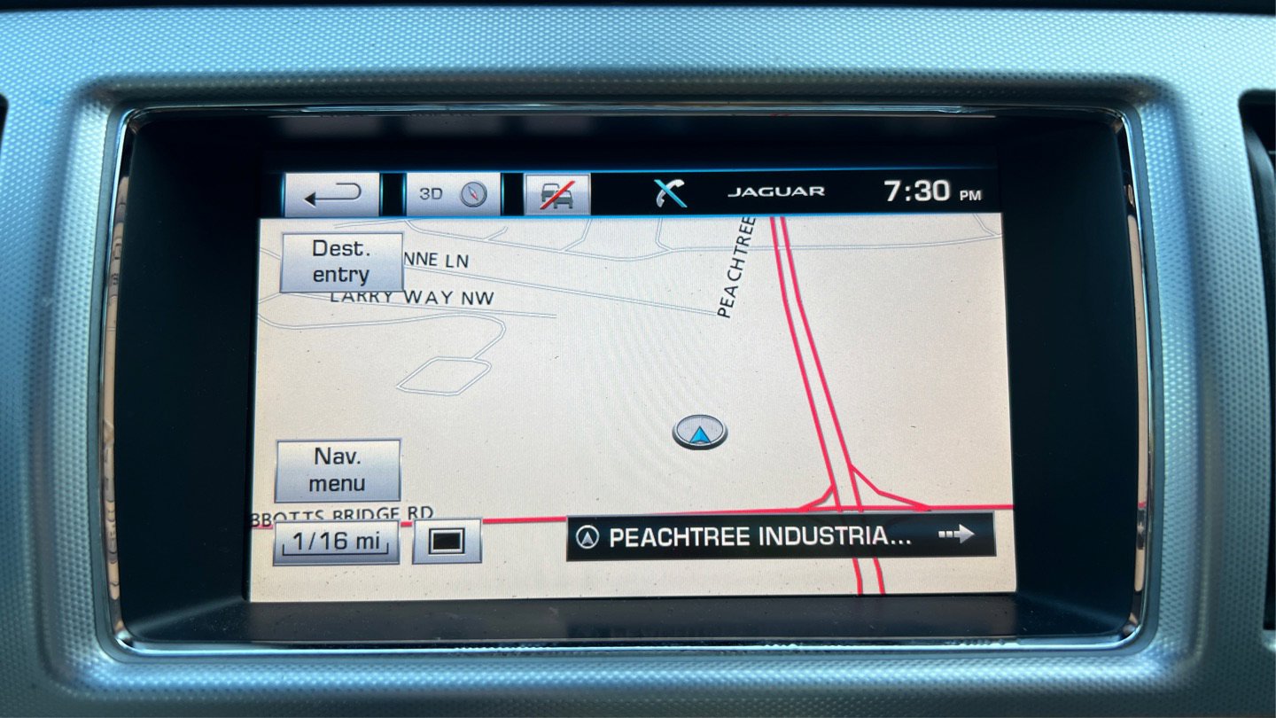 Used 2015 Jaguar XF Premium RWD image 14