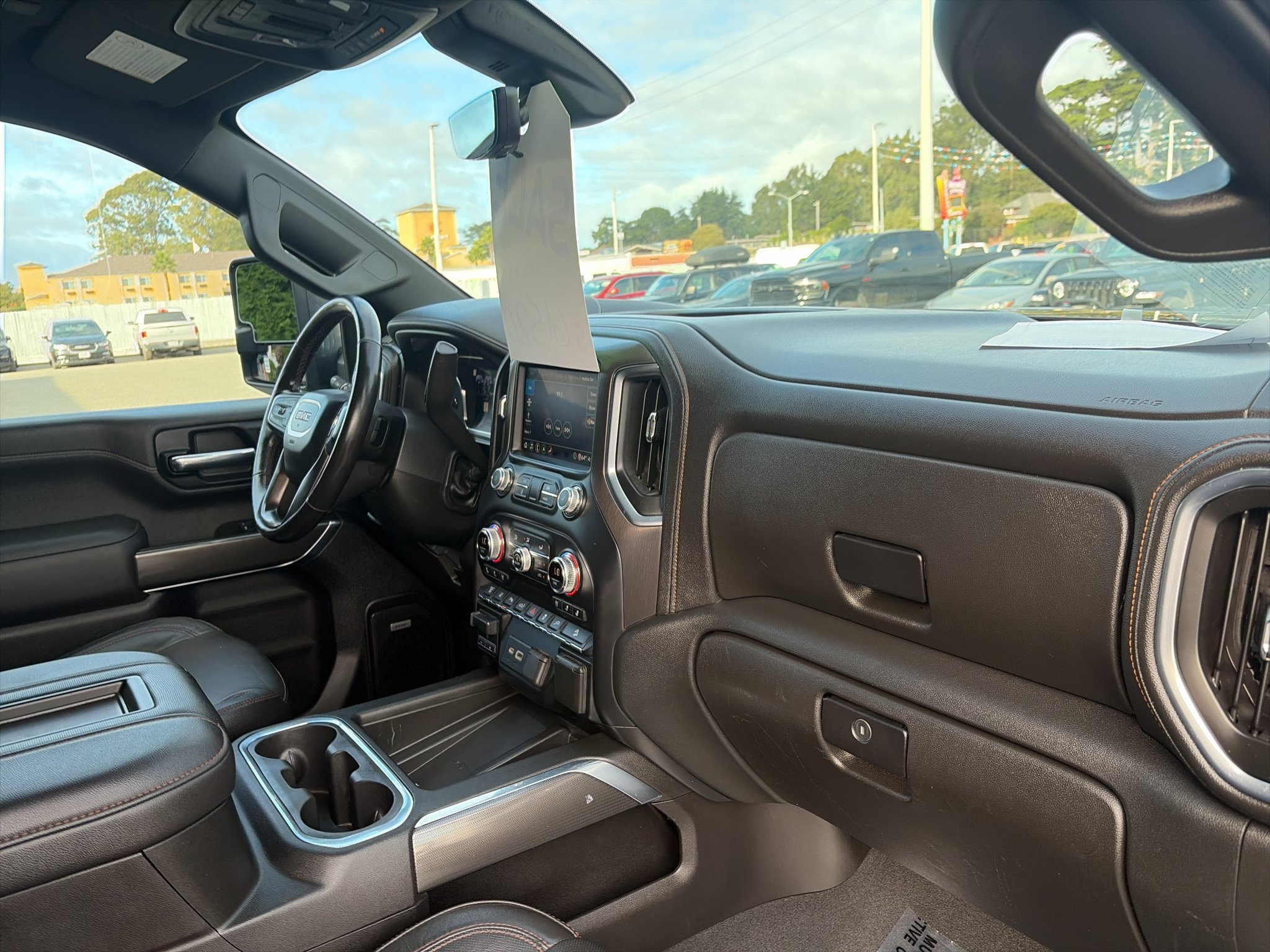 Used 2020 GMC Sierra 2500 AT4 w/ AT4 Premium Package AWD/4WD image 19