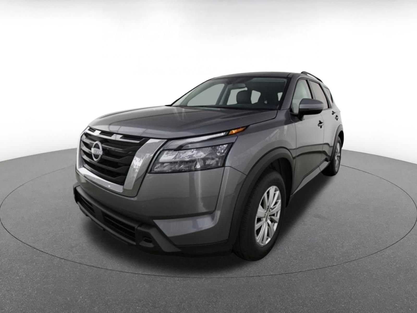 Used 2025 Nissan Pathfinder SV FWD image 8