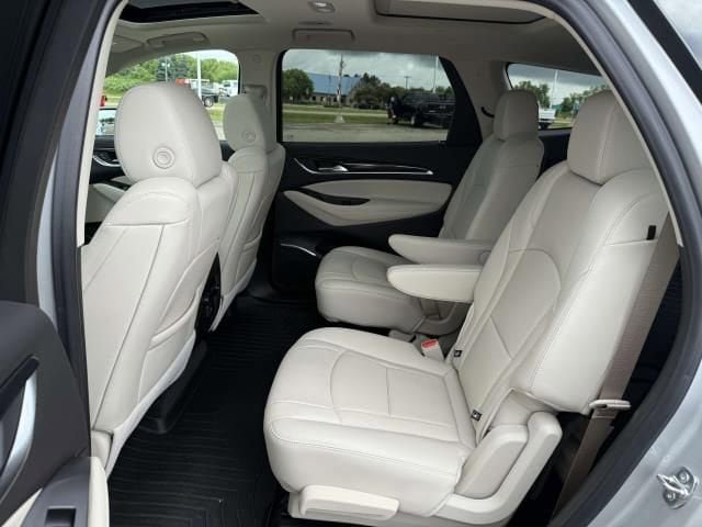Used 2022 Buick Enclave Essence w/ Experience Buick Package AWD/4WD image 15