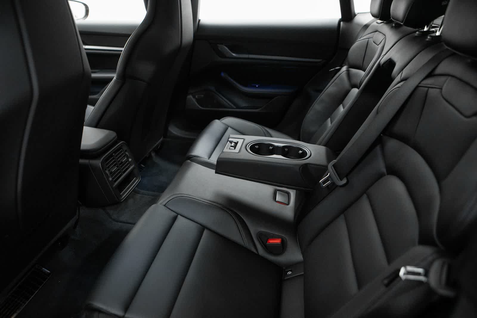 New 2026 Porsche Taycan 4S AWD/4WD image 35