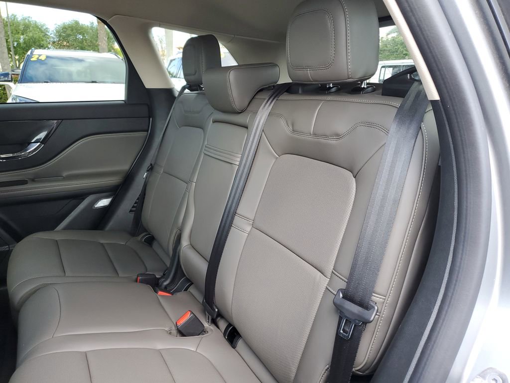Certified 2023 Lincoln Corsair Reserve AWD/4WD image 12