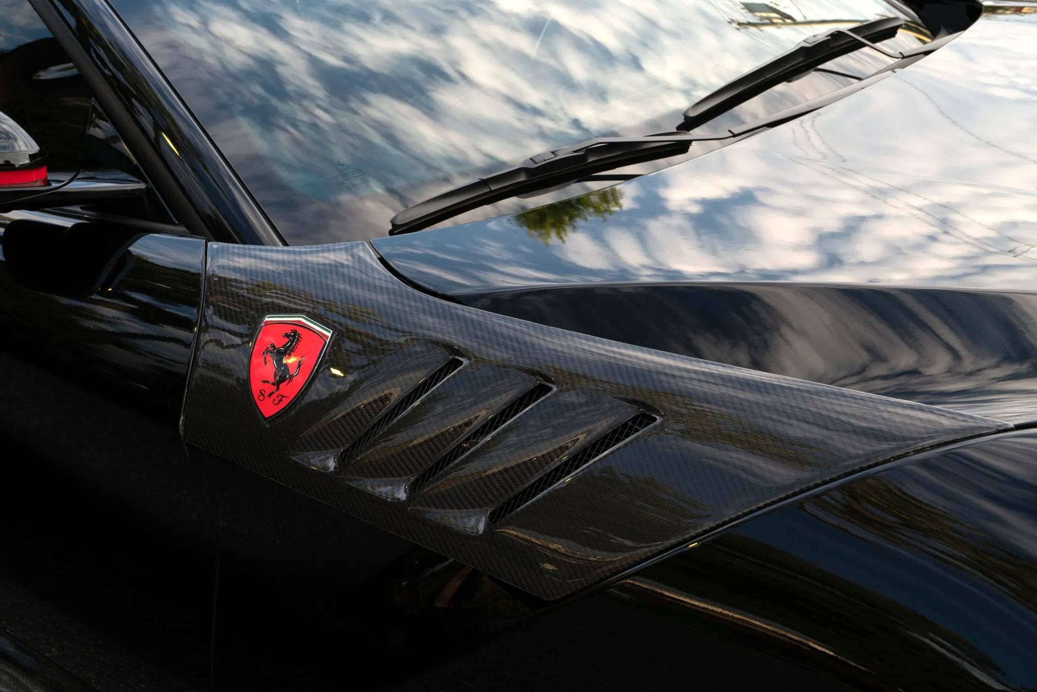 Used 2015 Ferrari F12 Berlinetta RWD image 45