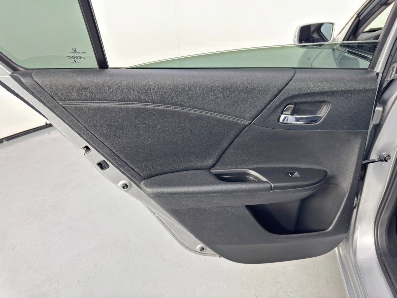 Used 2015 Honda Accord EX-L image 38