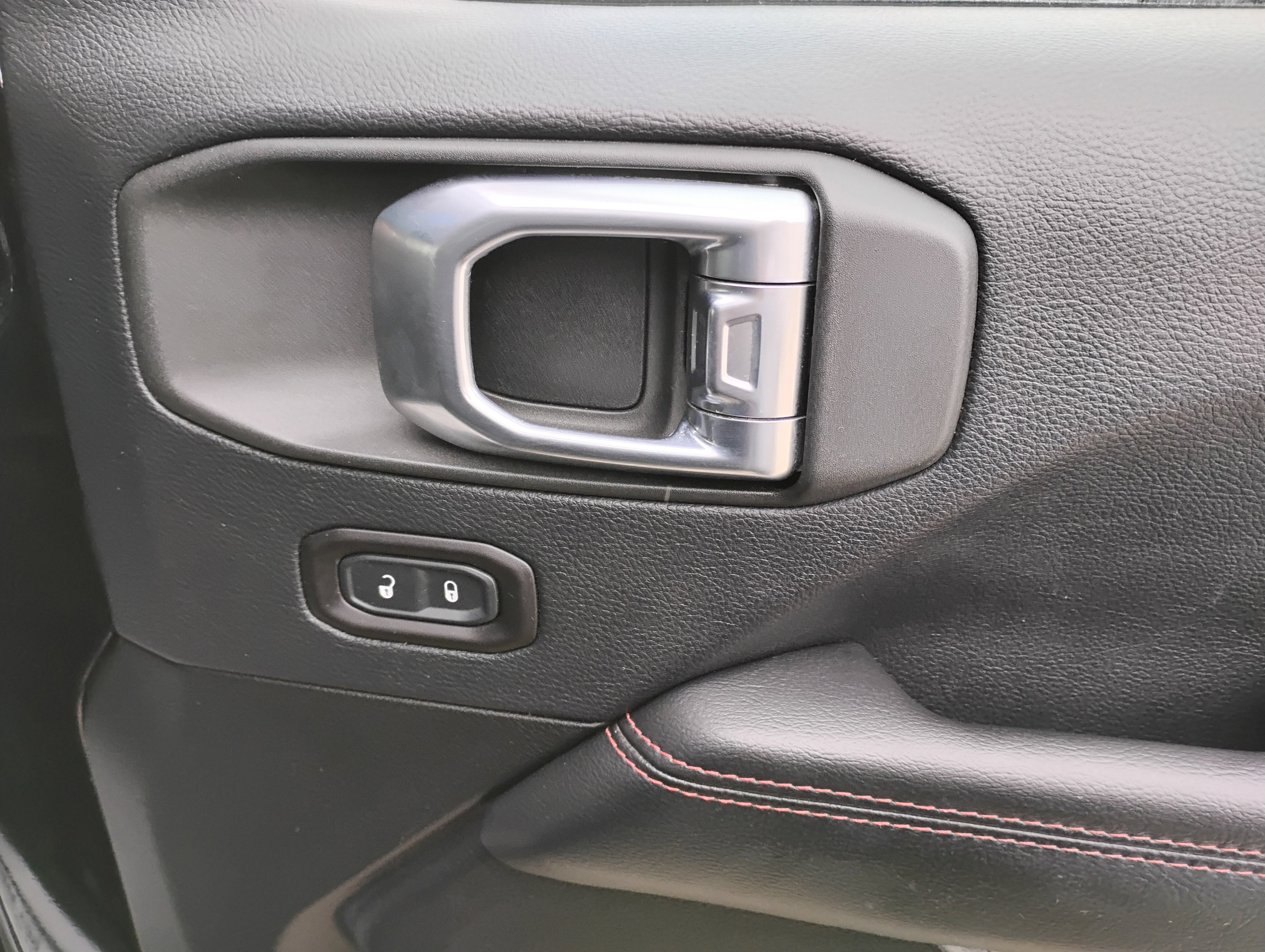 Used 2018 Jeep Wrangler Unlimited Rubicon image 21