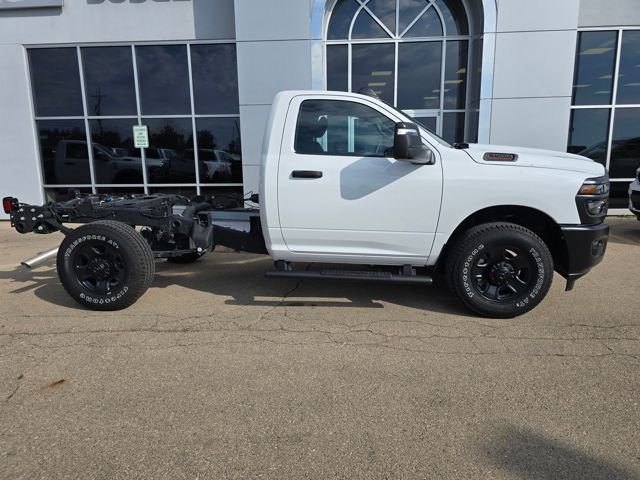 Used 2025 RAM 3500 Tradesman image 2