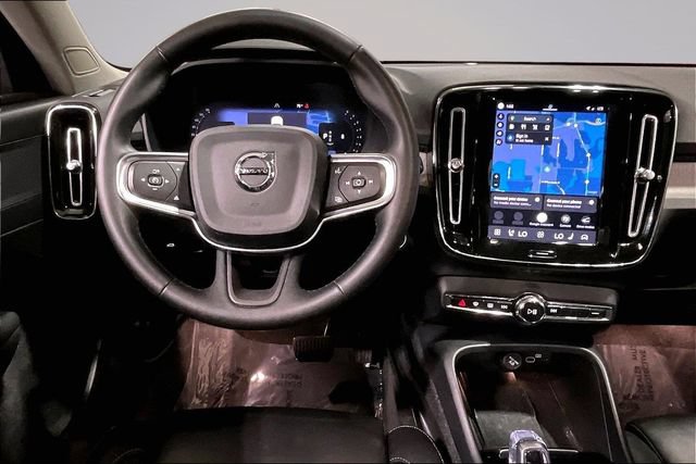 Certified 2023 Volvo XC40 B4 Plus w/ Driver Assist Package FWD image 8
