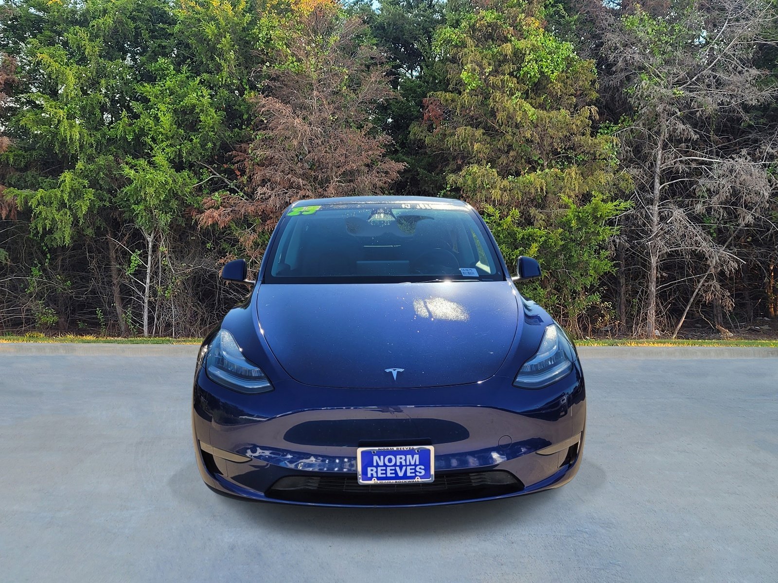 Used 2023 Tesla Model Y Long Range AWD/4WD image 2