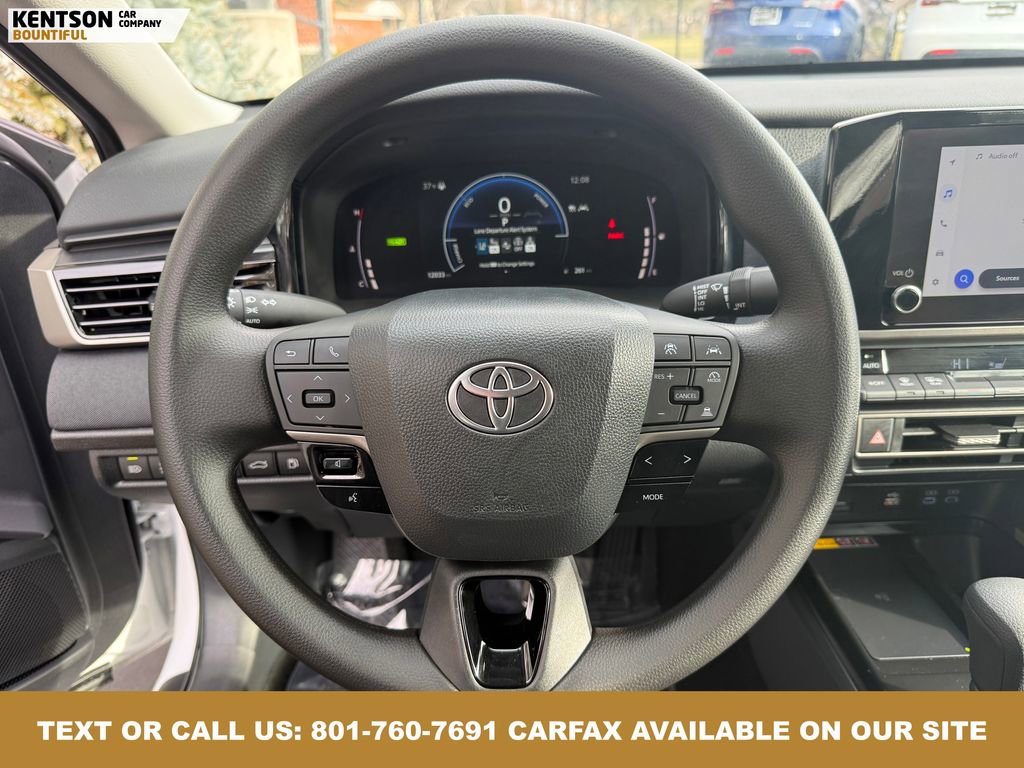 Used 2026 Toyota Camry LE image 17
