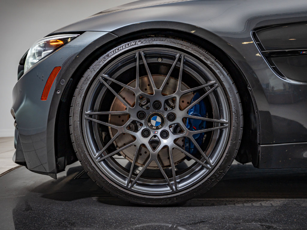 Used 2018 BMW M3 RWD image 11