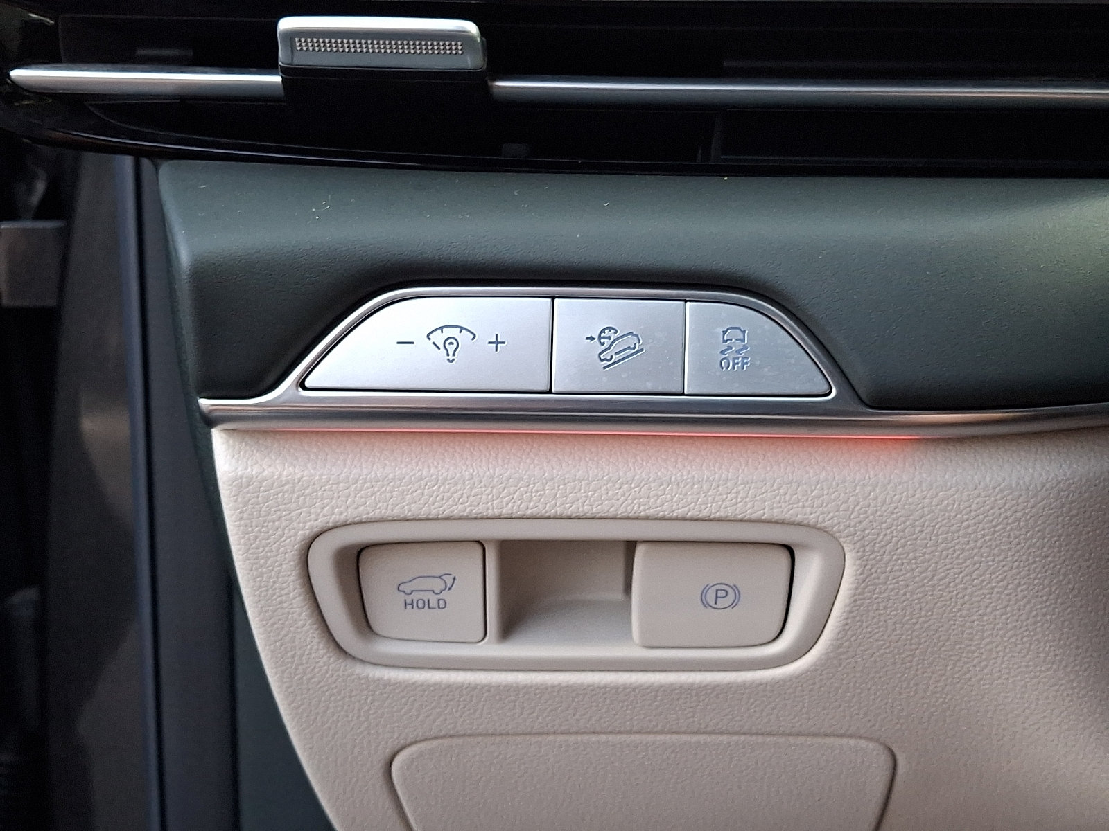 Certified 2025 Genesis GV80 3.5T Advanced AWD/4WD image 28