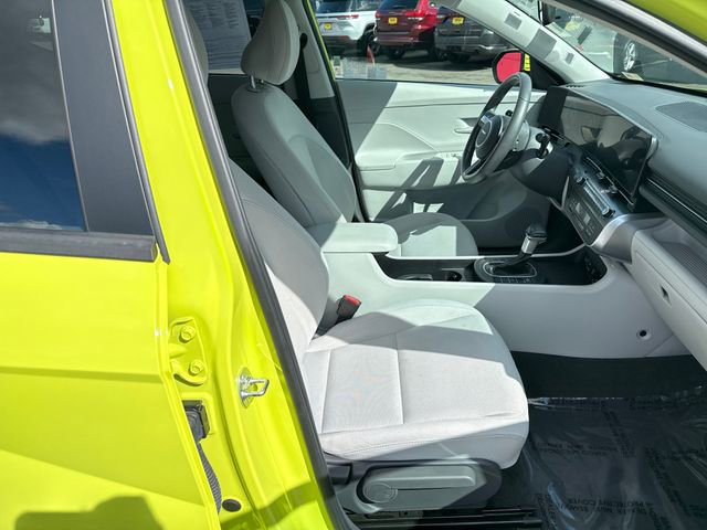 Used 2024 Hyundai Kona SEL FWD image 9