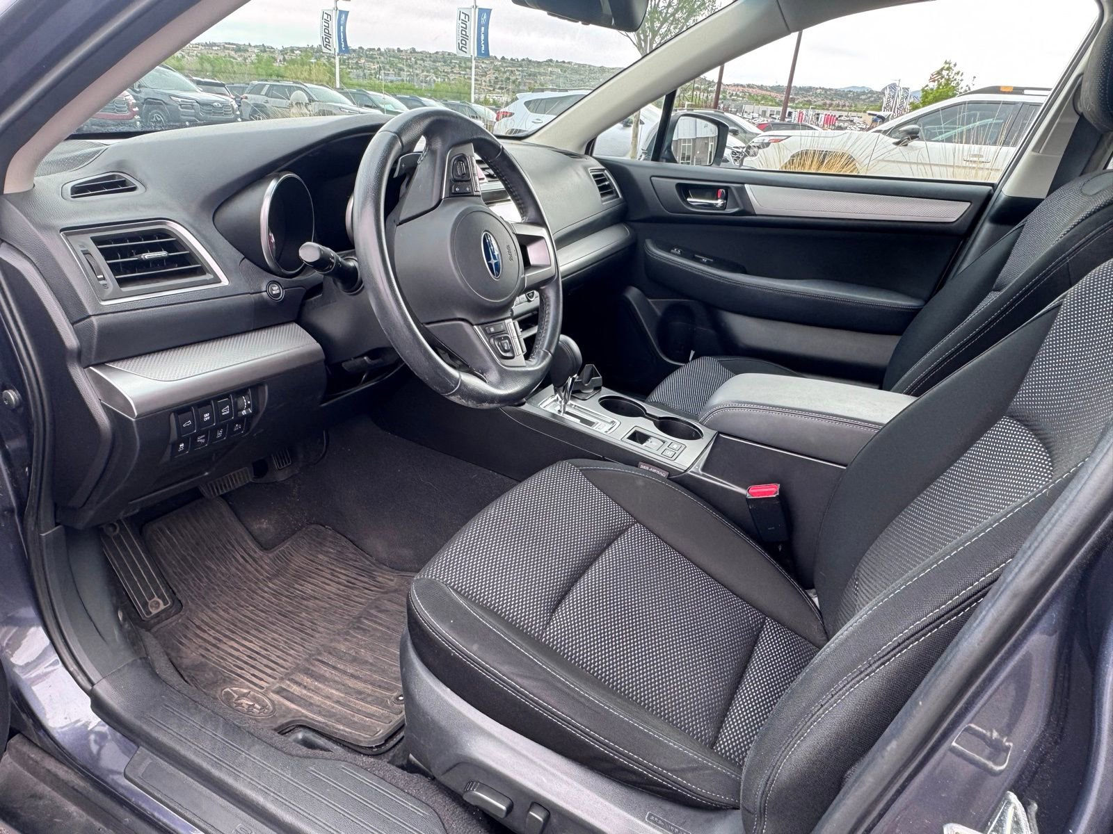 Used 2017 Subaru Outback 2.5i Premium AWD/4WD image 8