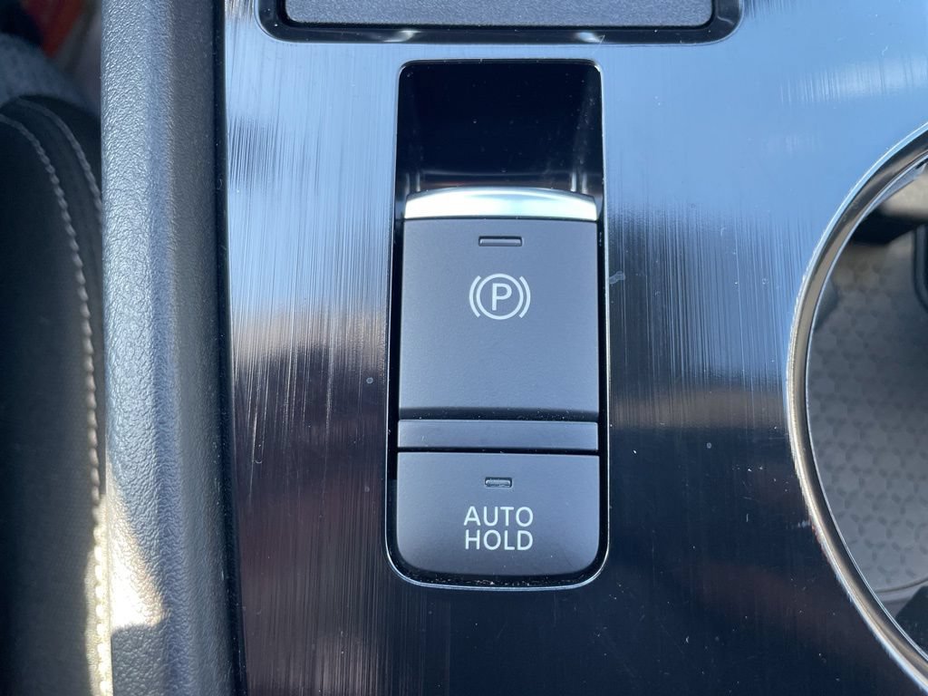 Used 2023 Nissan Rogue SV AWD/4WD image 22