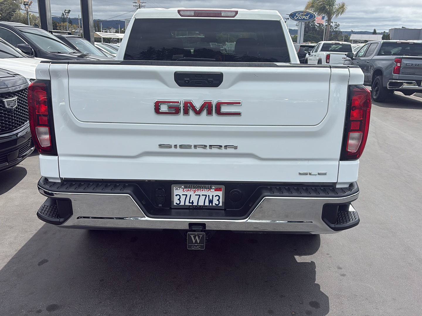 Used 2023 GMC Sierra 1500 SLE RWD image 4