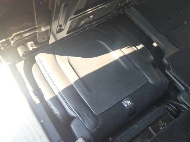 Used 2023 Chrysler Pacifica Touring-L FWD image 19