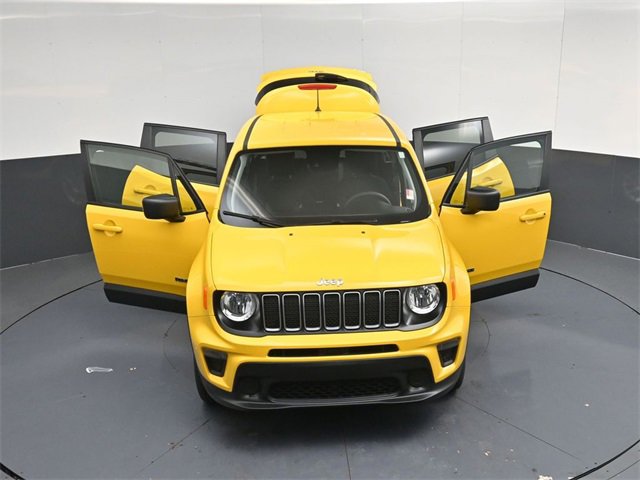 Used 2023 Jeep Renegade Latitude image 54