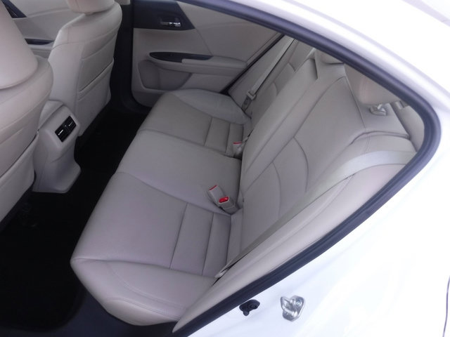 Used 2017 Honda Accord EX-L image 37