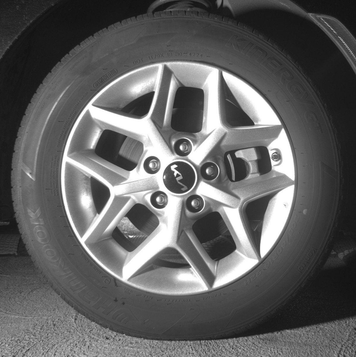 Used 2025 Kia Soul LX w/ LX Technology Package FWD image 13