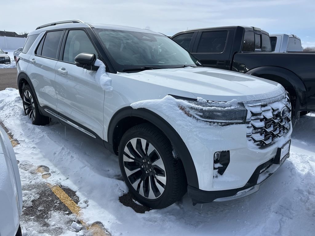 Used 2025 Ford Explorer Platinum w/ Ultimate Package image 4