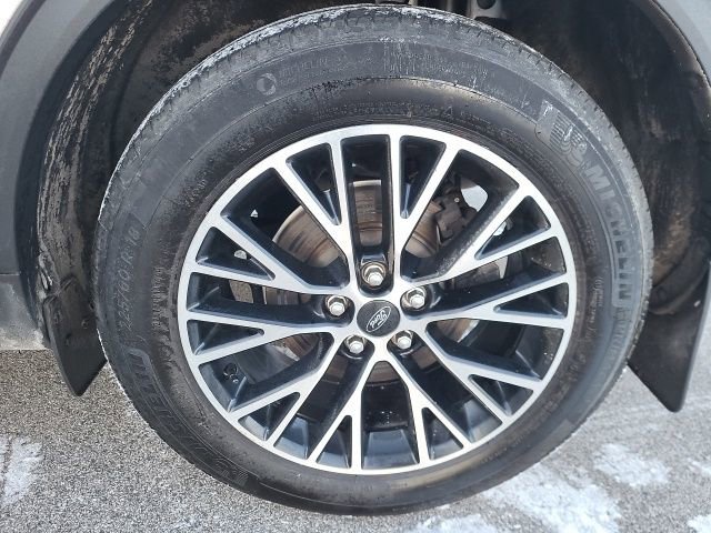 Used 2023 Ford Escape SE w/ PHEV Premium Package image 18