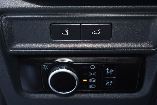 Used 2023 Ford Expedition Max XLT image 18