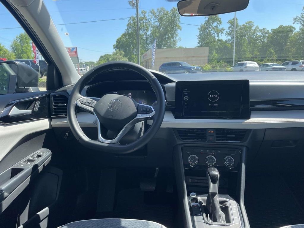 Used 2025 Volkswagen Taos S FWD image 10