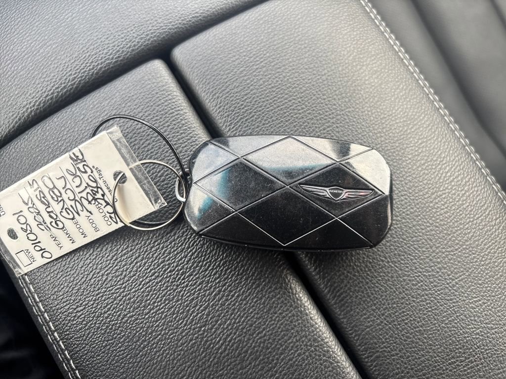 Used 2025 Genesis GV80 2.5T Standard image 15