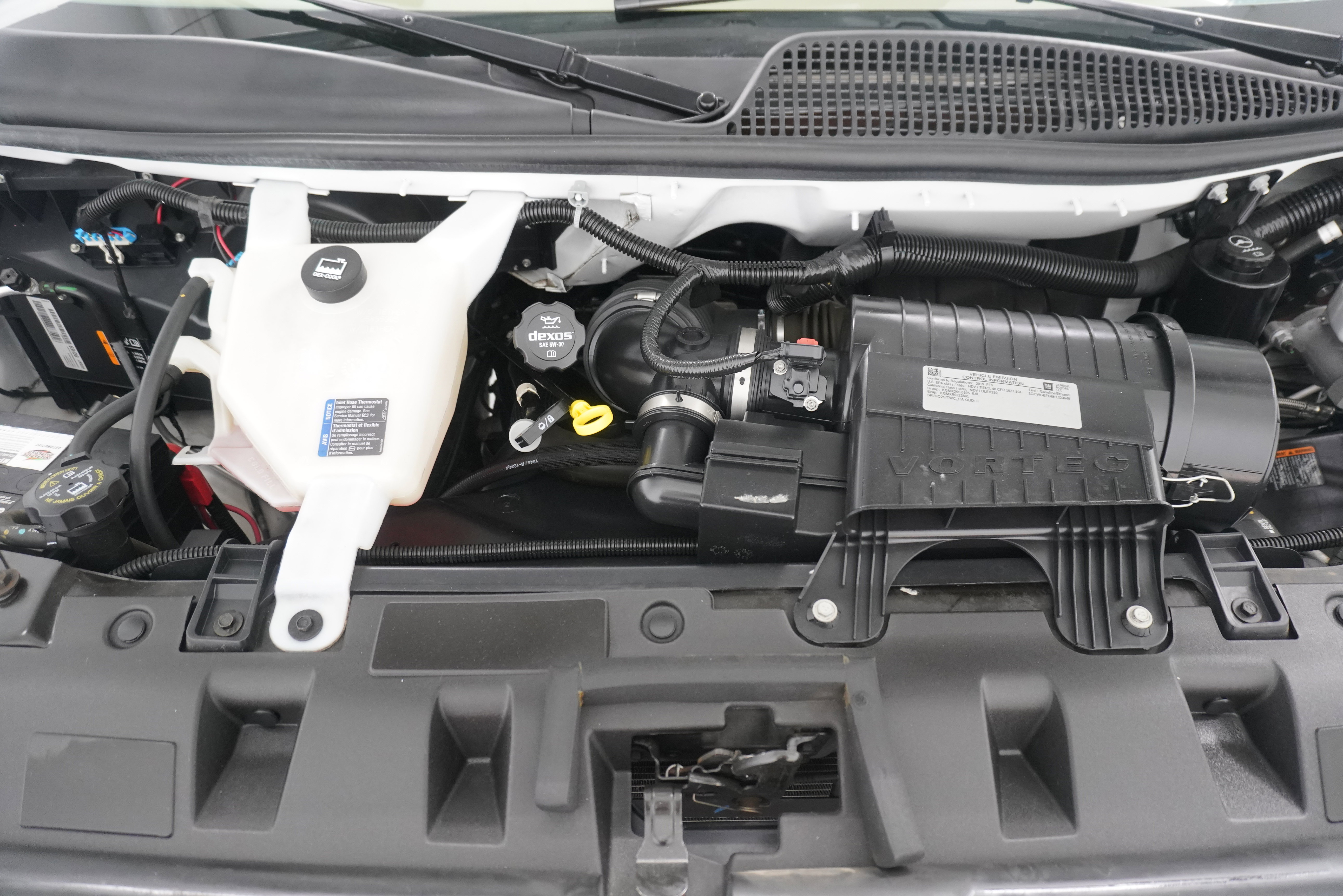 Used 2019 Chevrolet Express 2500 Extended w/ Driver Convenience Package RWD image 21