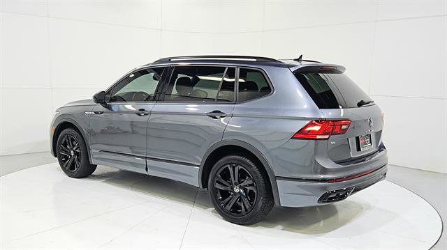 Used 2023 Volkswagen Tiguan SE R-Line FWD image 6