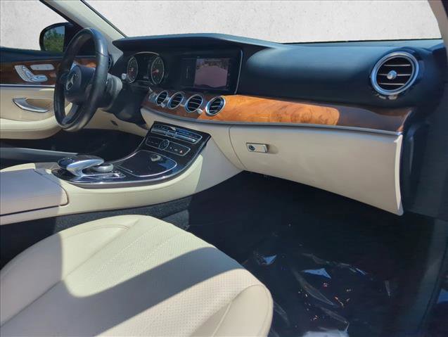 Used 2018 Mercedes-Benz E 300 image 25