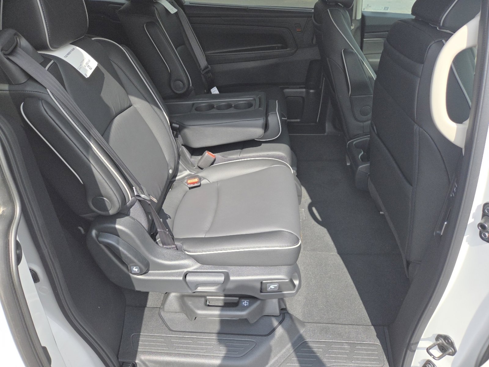 New 2026 Honda Odyssey Touring image 21