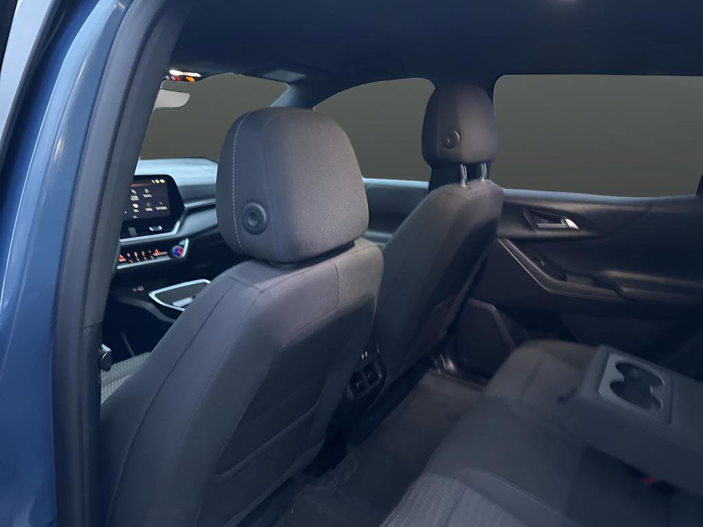 Used 2025 Chevrolet Equinox LT w/ Safety and Technology Package image 23