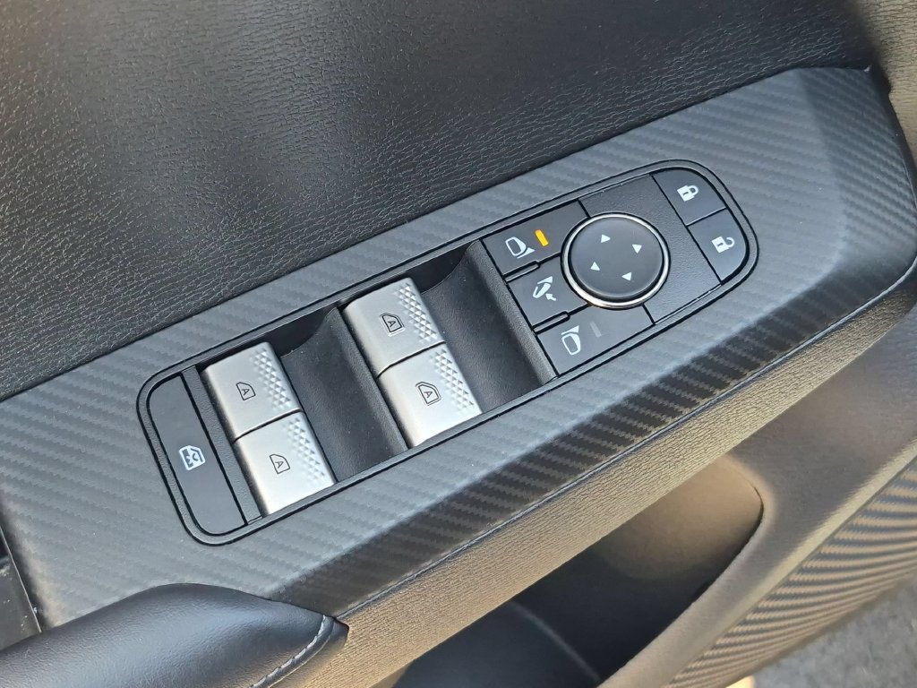 Used 2025 Mitsubishi Outlander SE AWD/4WD image 13