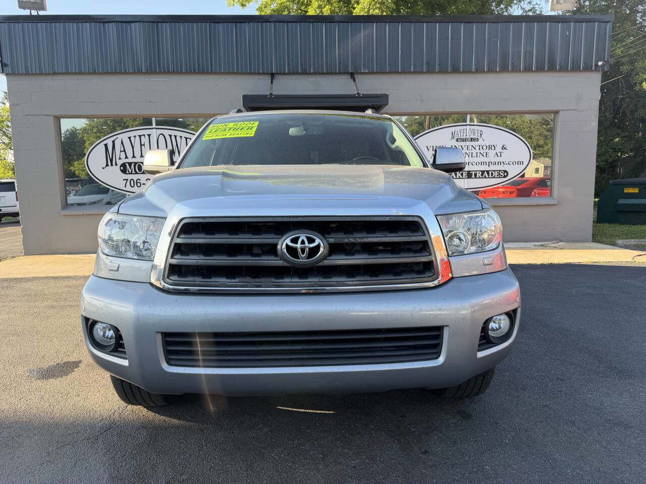 Used 2016 Toyota Sequoia SR5 w/ Premium Package RWD image 8