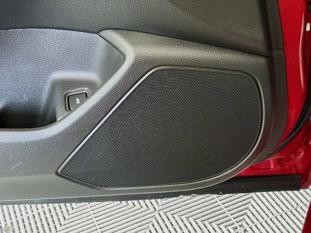 Used 2018 Honda Accord Touring image 19