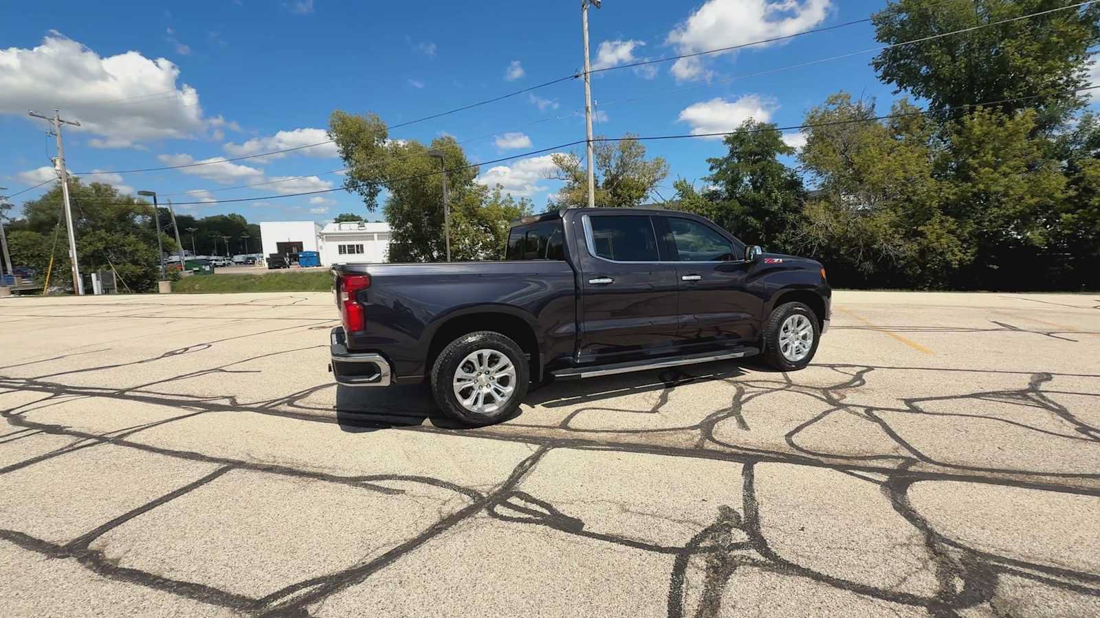 Certified 2023 Chevrolet Silverado 1500 LTZ AWD/4WD image 8