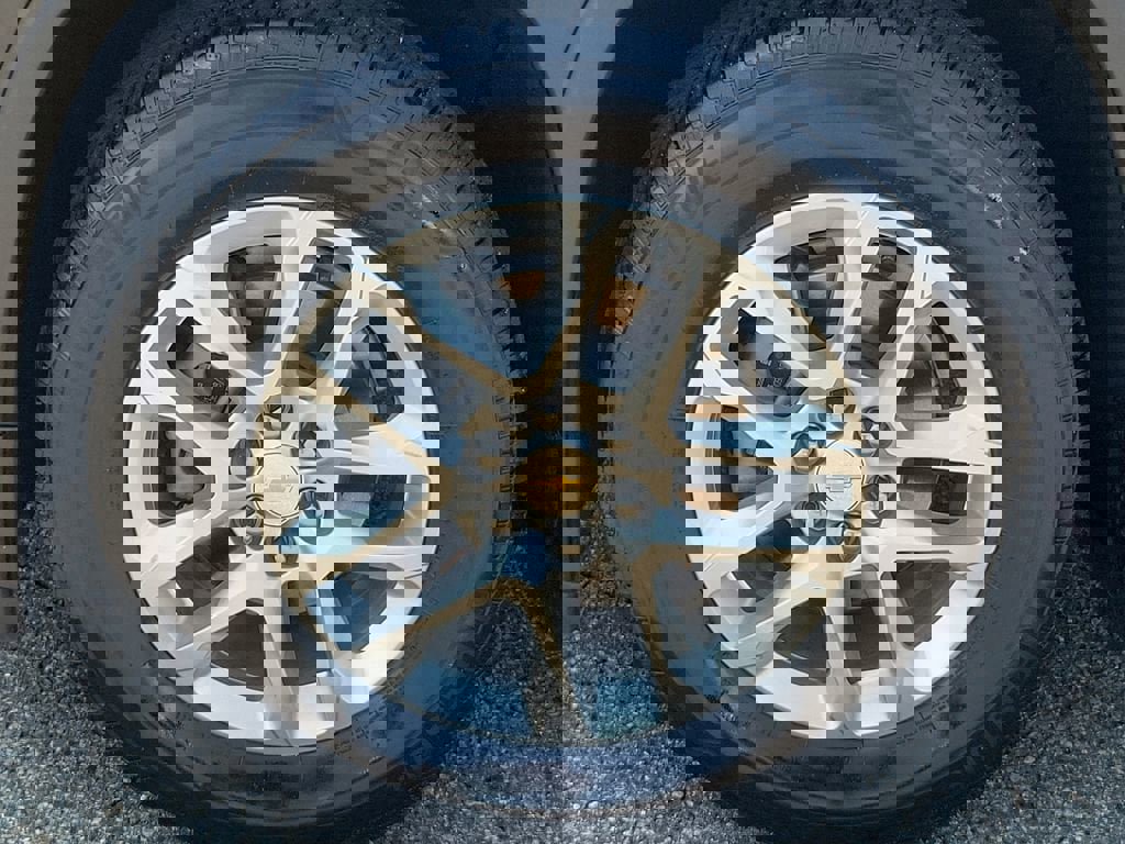 Used 2021 Chevrolet Traverse LS w/ LPO, Floor Liner Package image 34