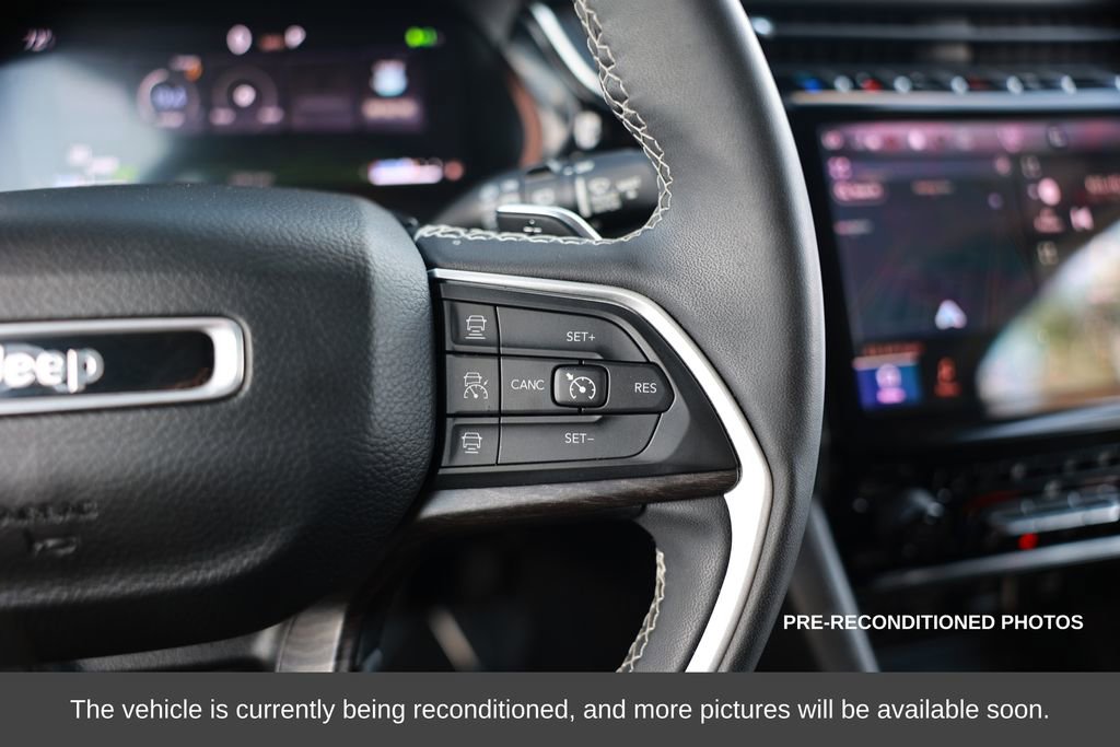 Used 2022 Jeep Grand Cherokee Limited 4xe w/ Luxury Tech Group II image 22