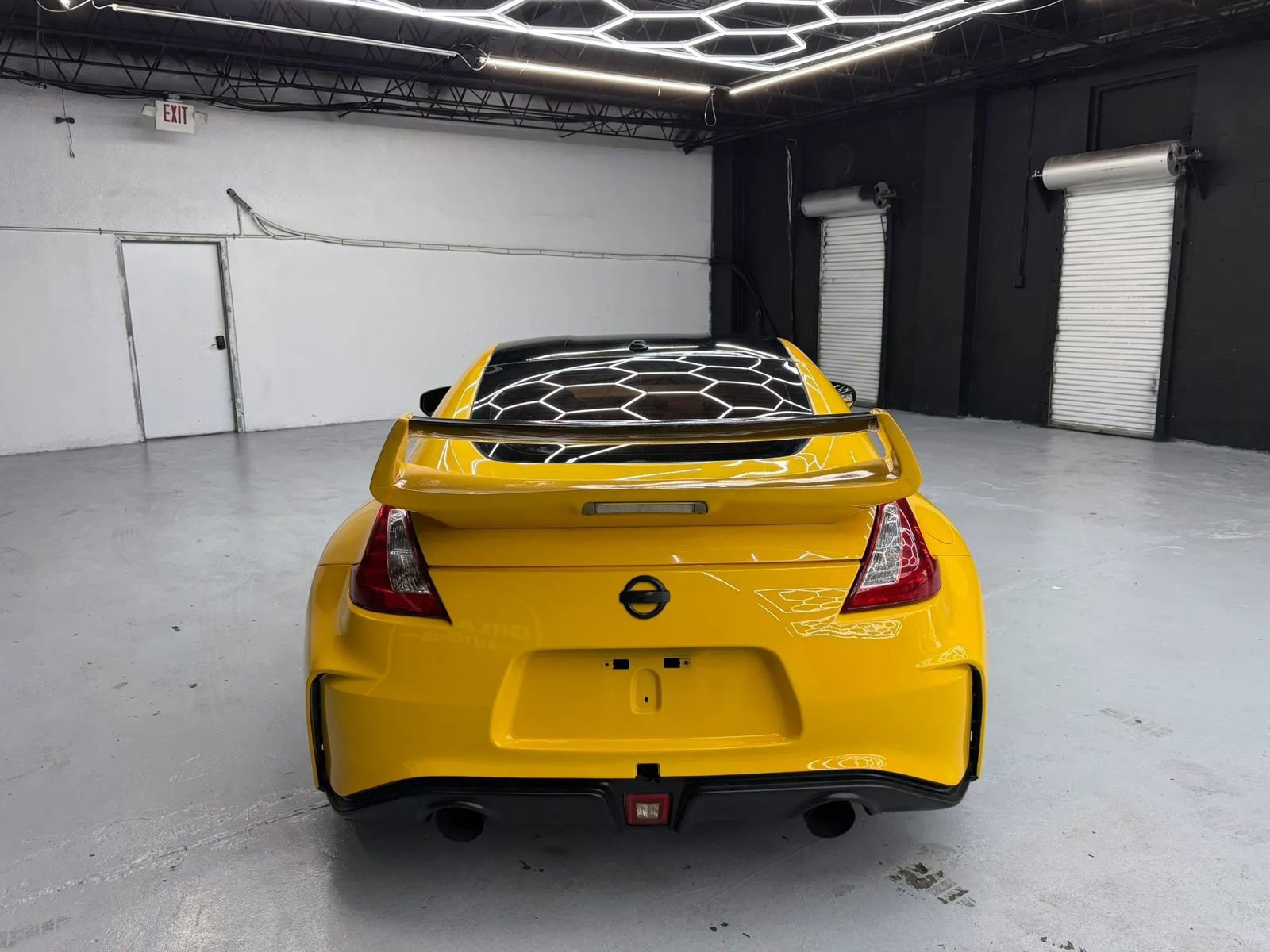 Used 2009 Nissan 370Z Touring w/ Sport Pkg RWD image 5
