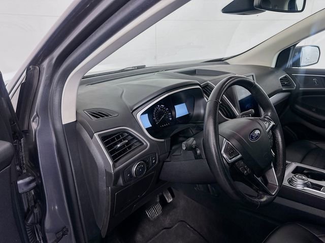 Used 2021 Ford Edge SEL w/ Convenience Package image 9