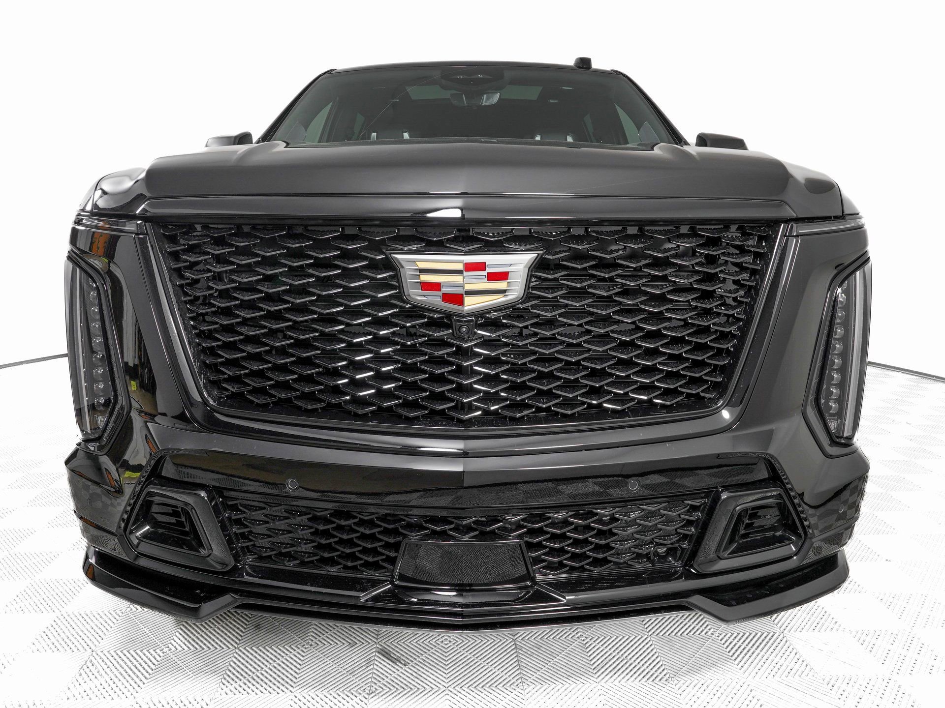 Used 2026 Cadillac Escalade ESV V image 3