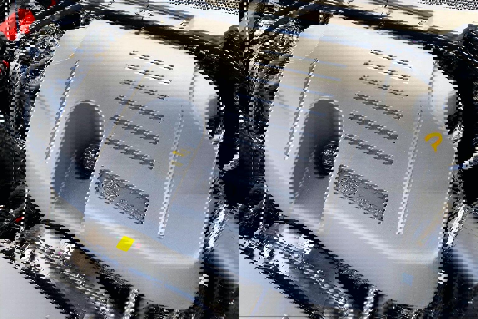 New 2026 Land Rover Defender 130 X-Dynamic SE image 15