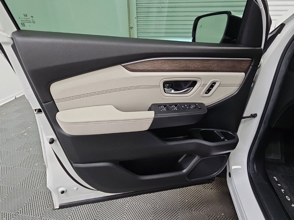Used 2026 Honda Pilot Elite image 33