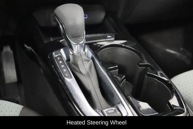 Used 2025 Chevrolet Trax LT w/ LT Convenience Package image 13