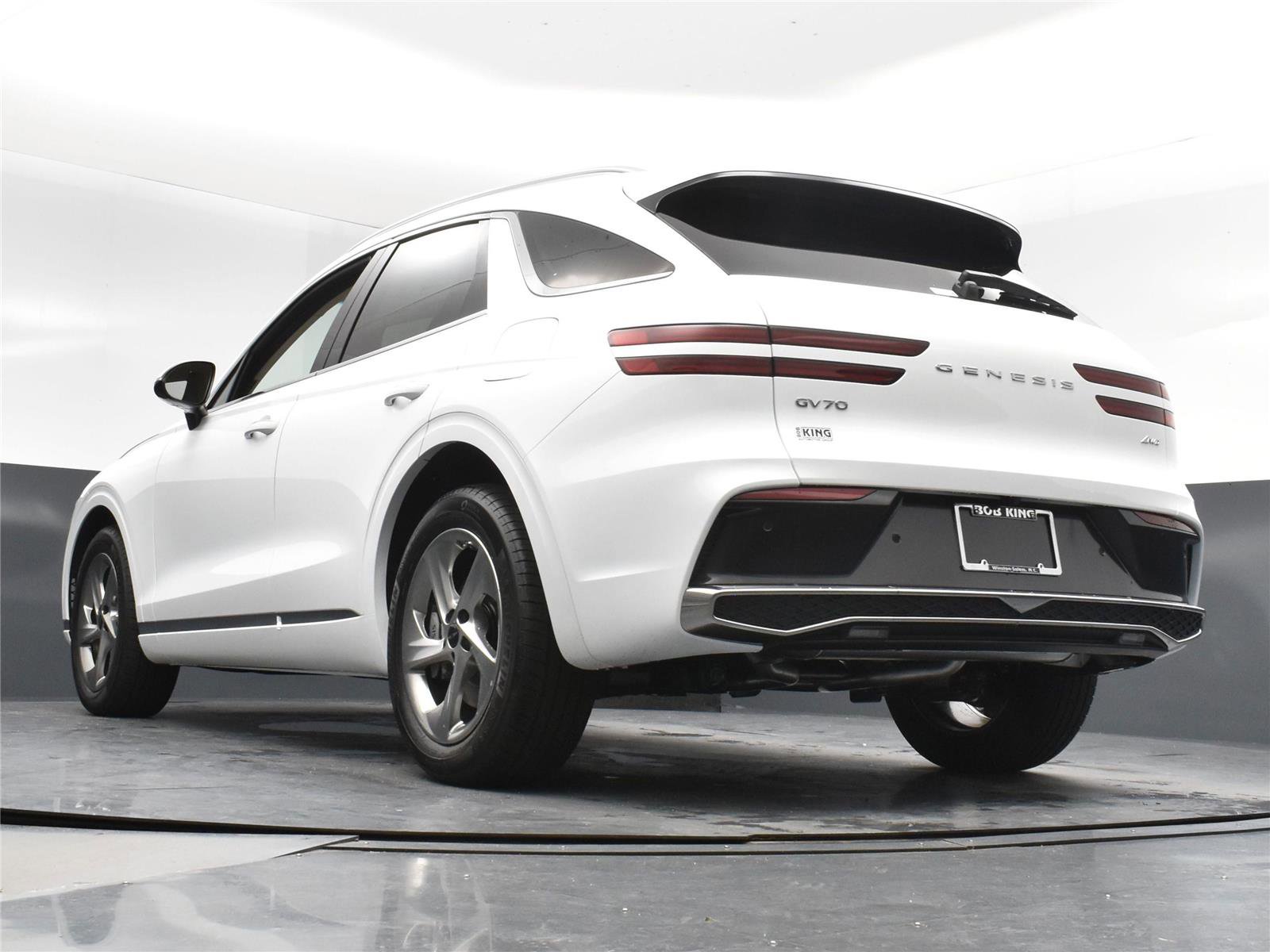 New 2026 Genesis GV70 2.5T Select image 12