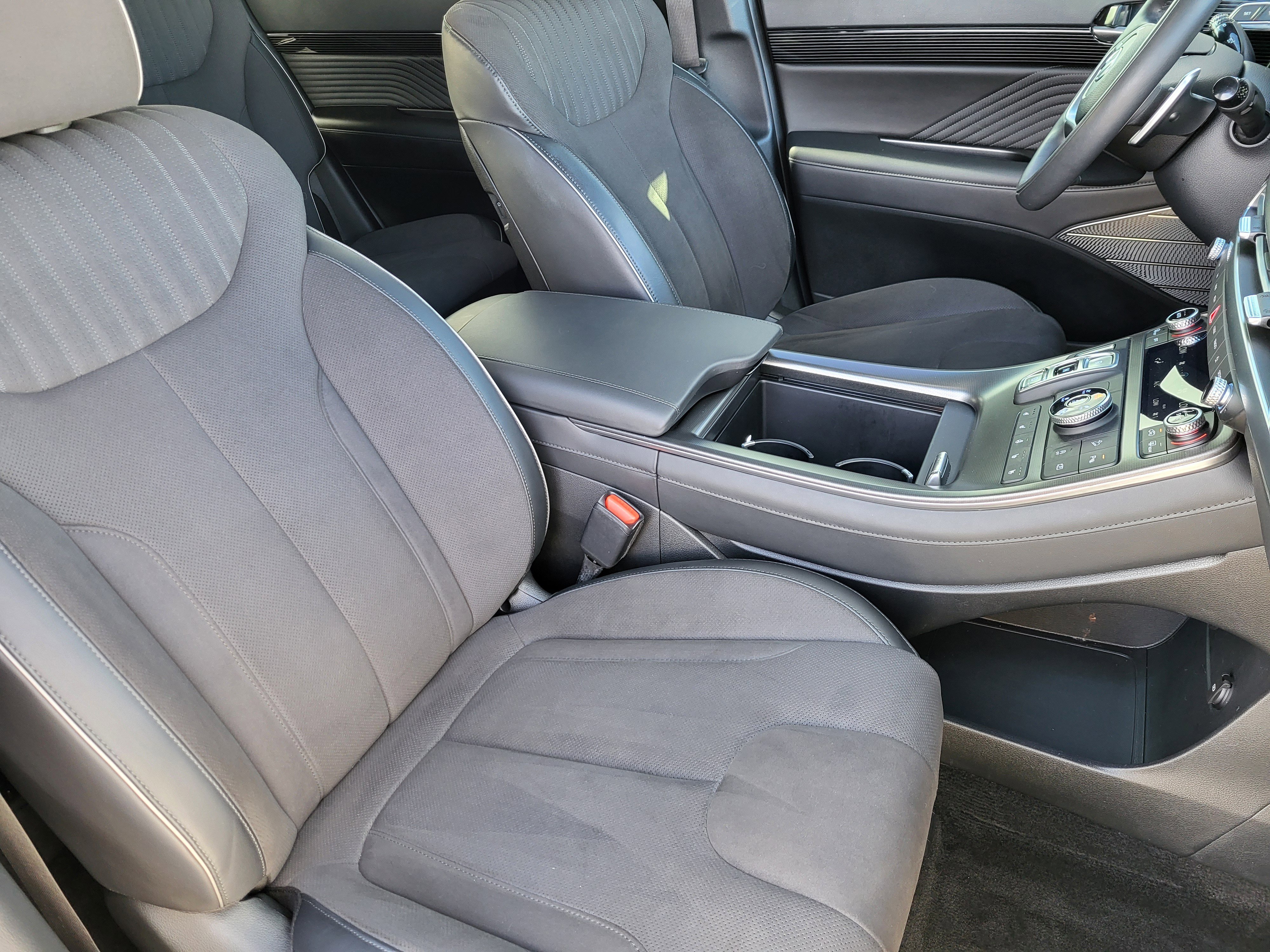 Used 2025 Hyundai Palisade Calligraphy image 17